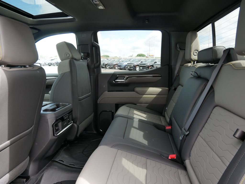 New 2026 Chevrolet Silverado 1500 ZR2 AWD/4WD image 15