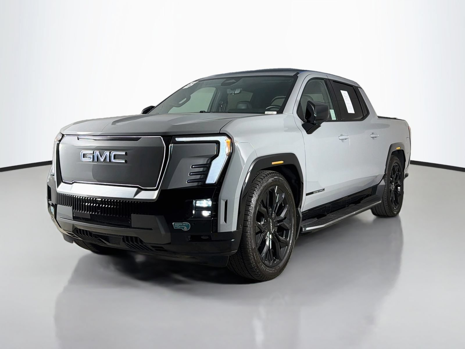 Used 2025 GMC Sierra EV Denali AWD/4WD image 3
