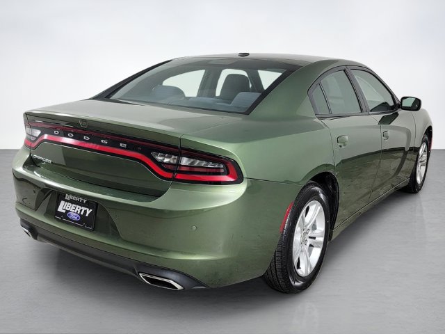 Used 2019 Dodge Charger SXT RWD image 3