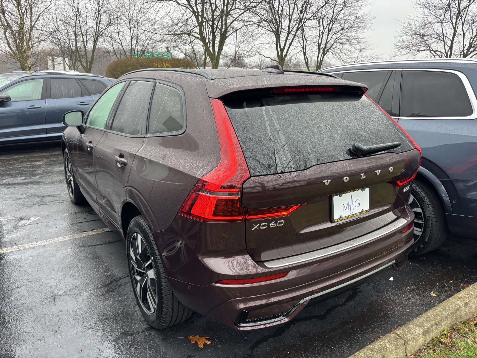 New 2026 Volvo XC60 B5 Plus w/ Protection Package Premier image 4