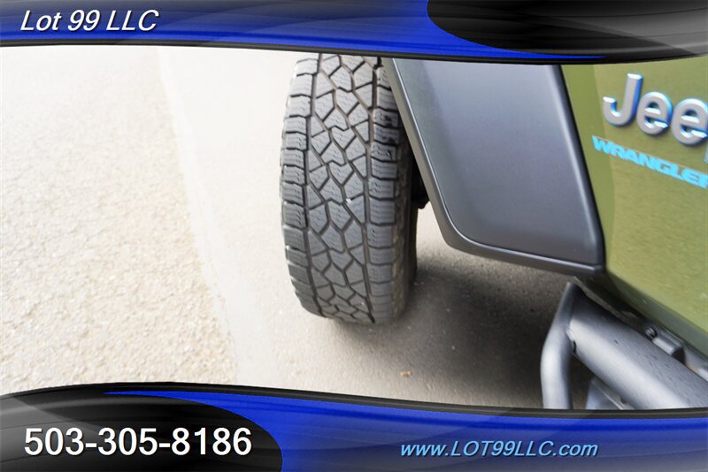 Used 2024 Jeep Wrangler Unlimited AWD/4WD image 4