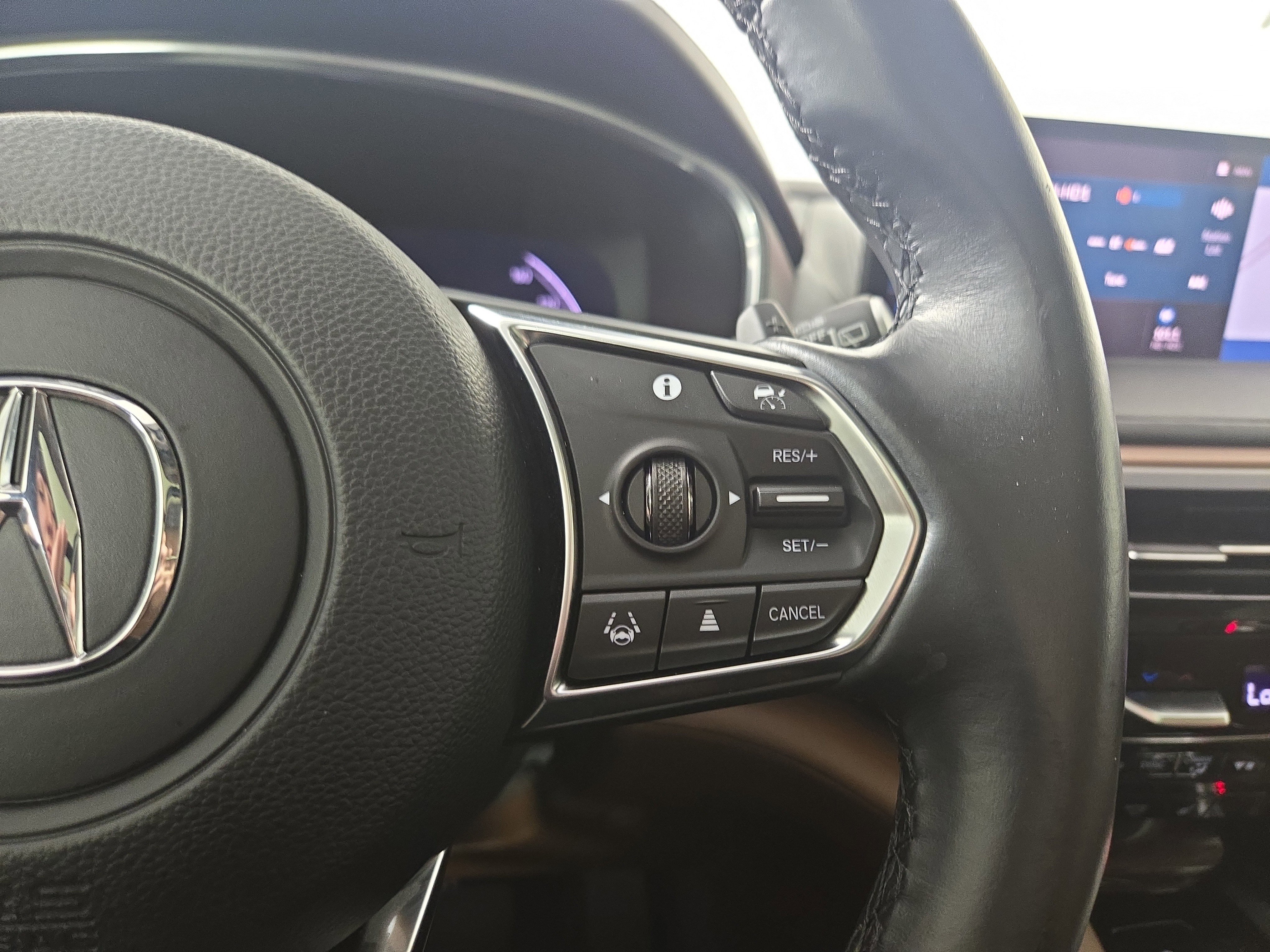 Used 2022 Acura MDX FWD w/ Technology Package image 17