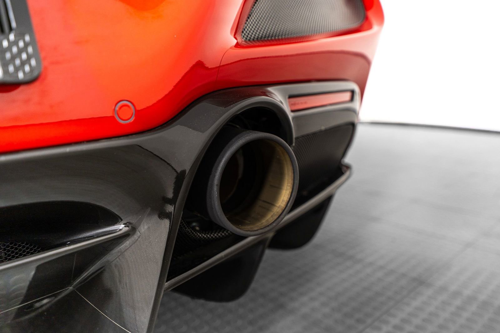 Certified 2021 Ferrari F8 Tributo Base image 37