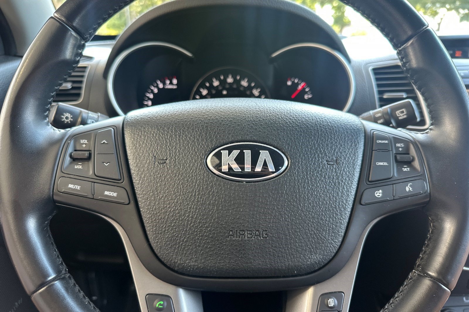 Used 2015 Kia Sorento SX AWD/4WD image 28