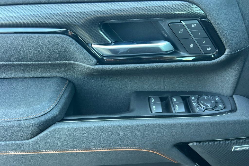 New 2026 GMC Sierra 2500 AT4 w/ AT4 Premium Plus Package image 8