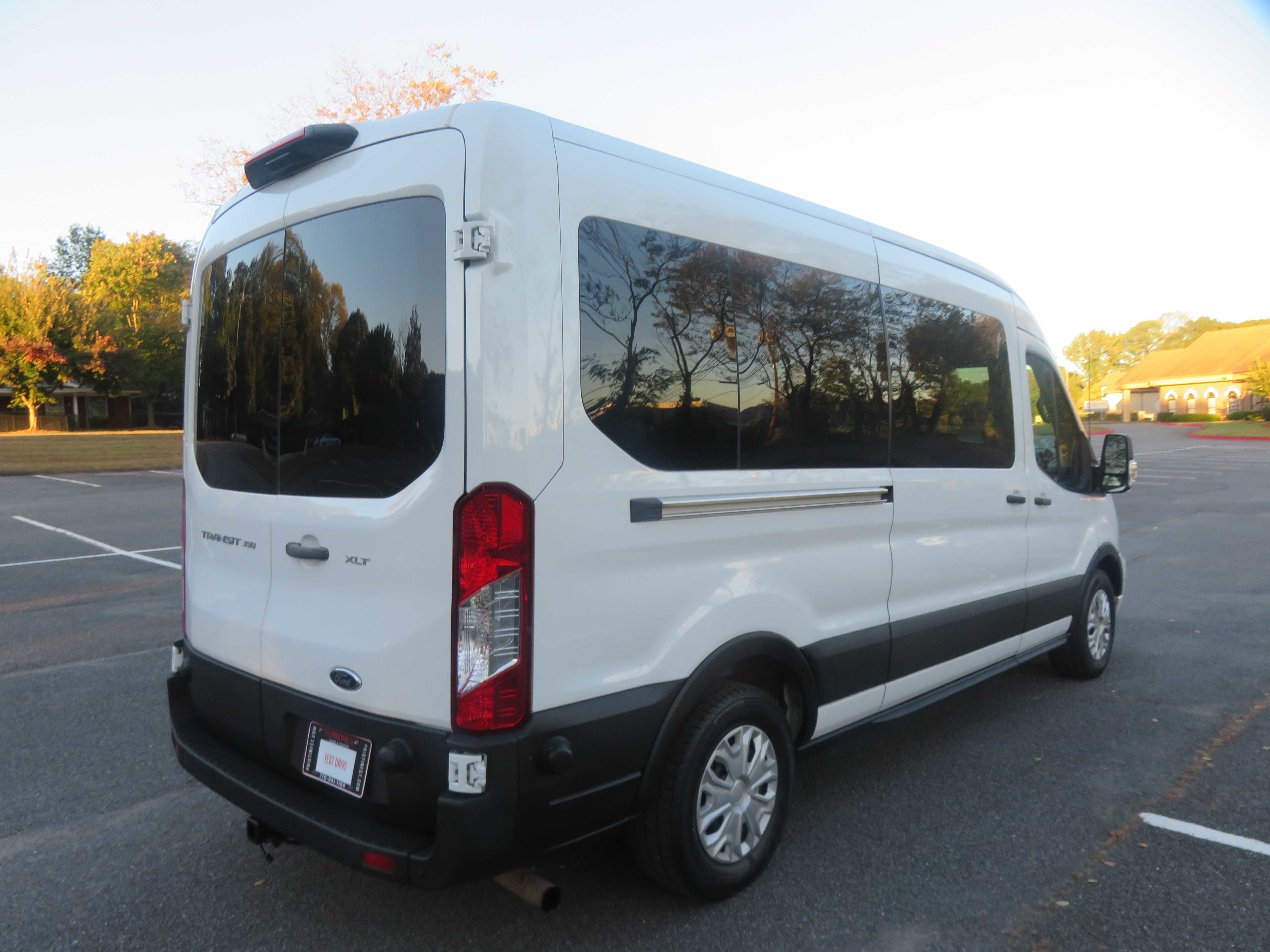 Used 2024 Ford Transit 350 XLT image 4