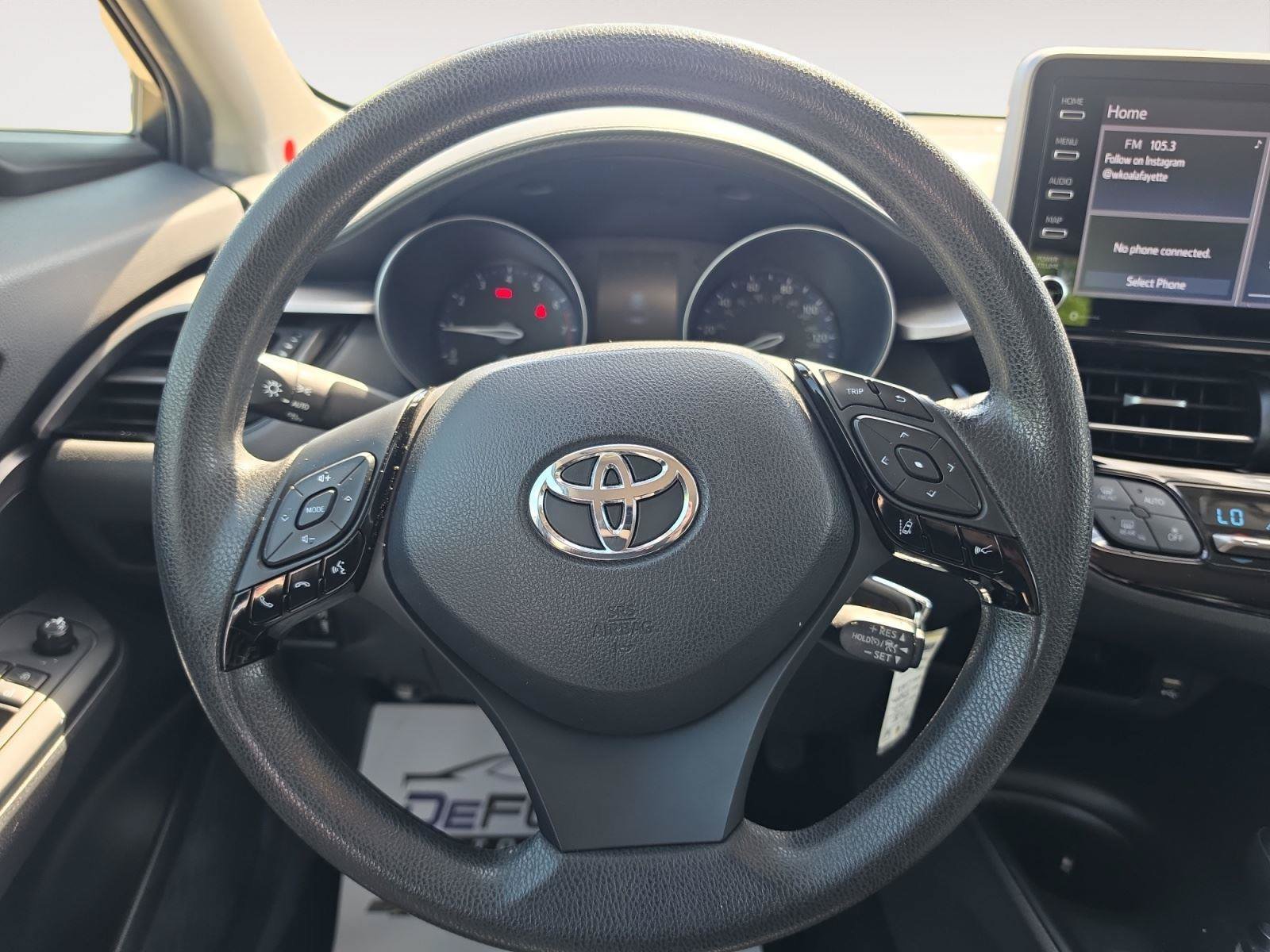 Used 2021 Toyota C-HR LE FWD image 16