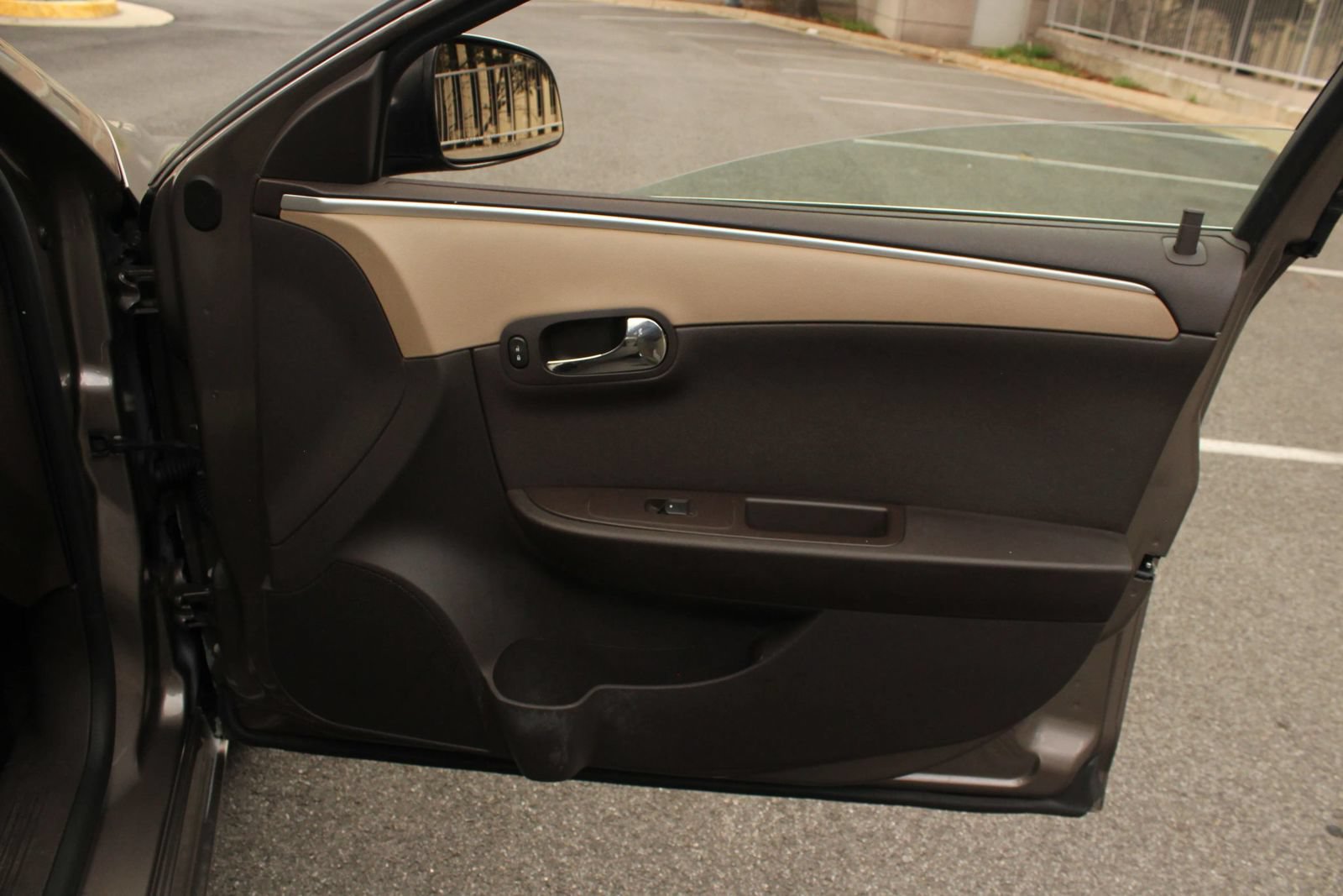 Used 2012 Chevrolet Malibu LS FWD image 25