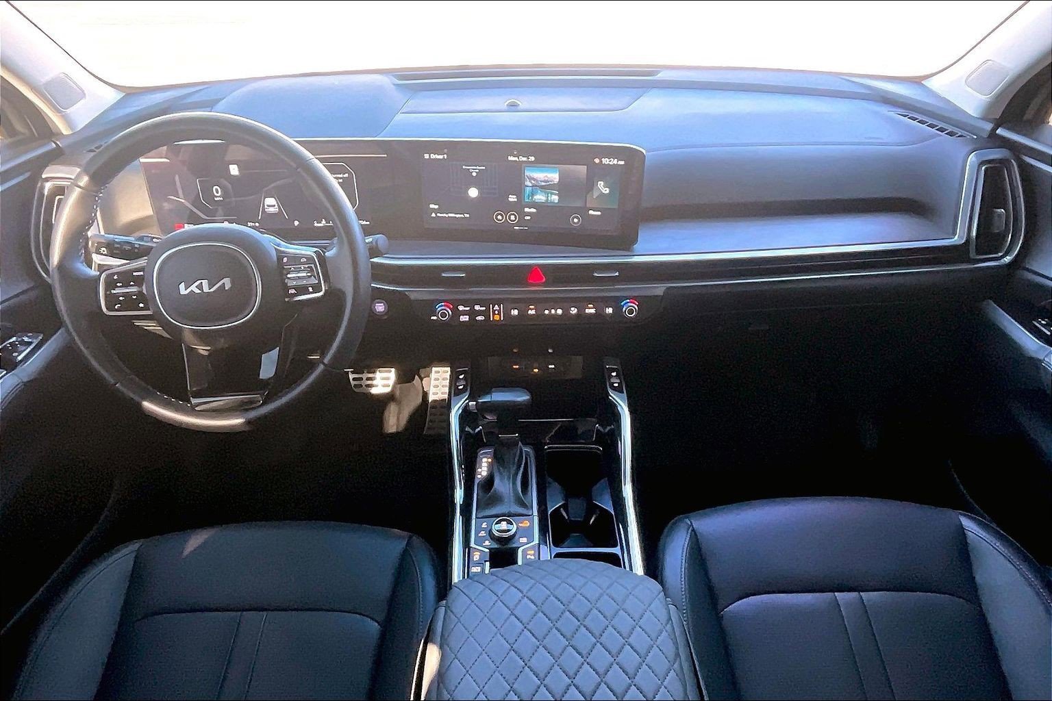 Used 2025 Kia Sorento SX image 13