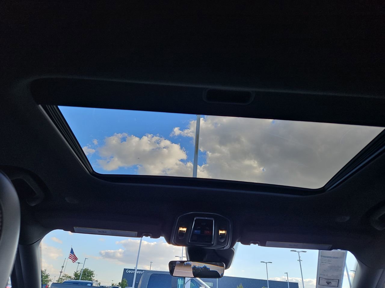 New 2025 Jeep Grand Cherokee L Altitude image 18