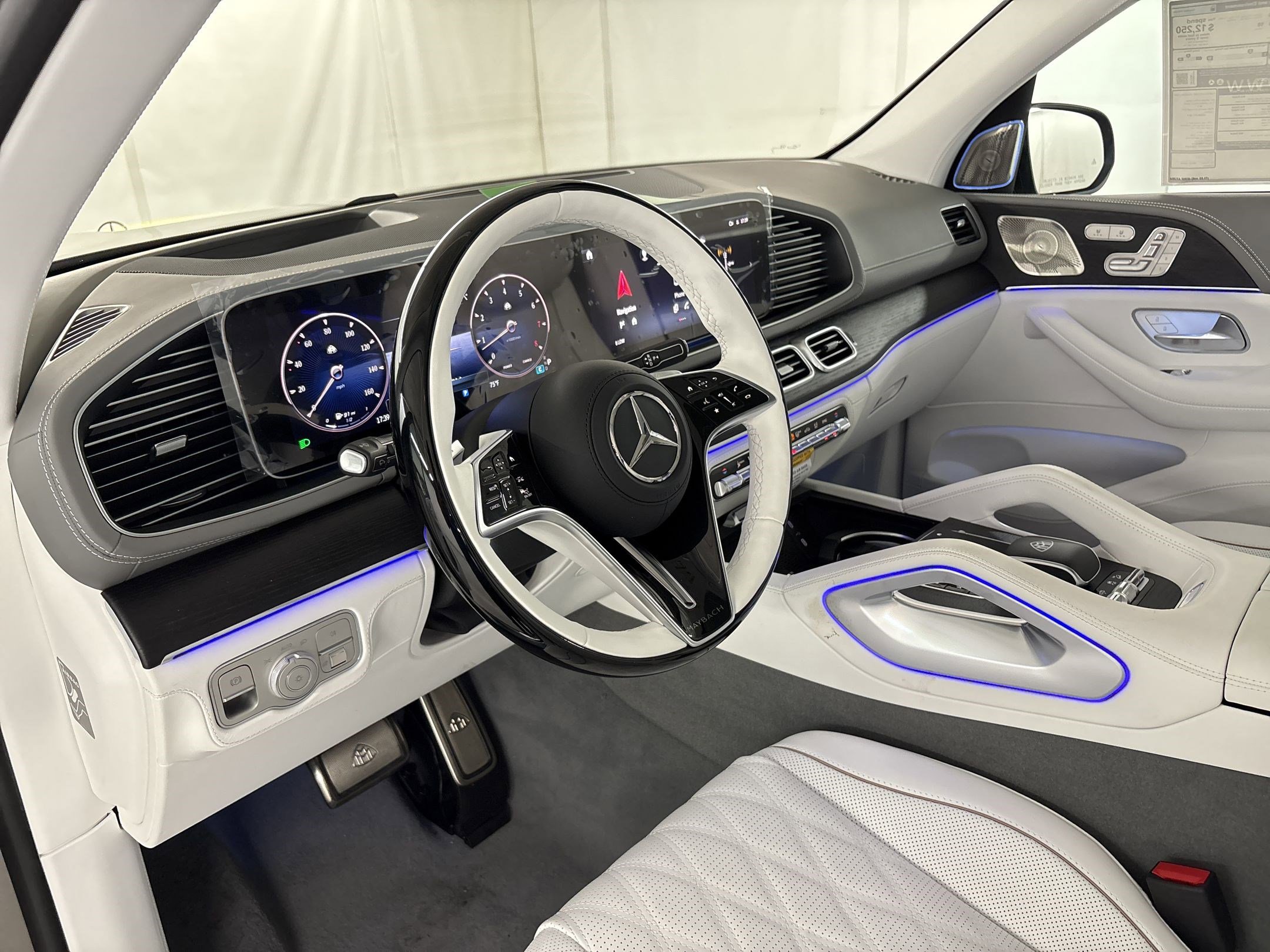 New 2026 Mercedes-Benz Maybach GLS 600 4MATIC image 4