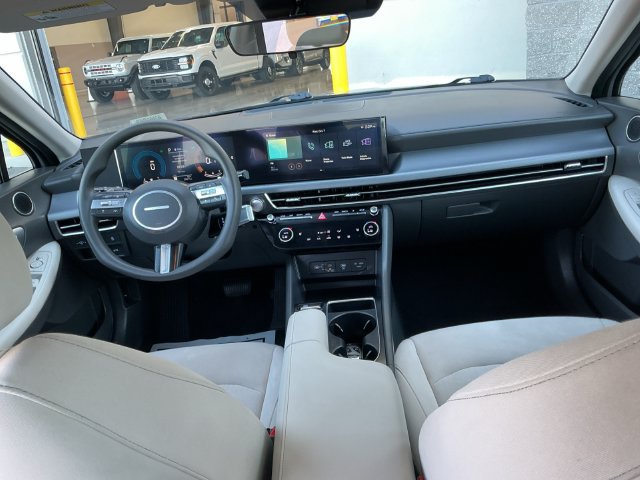 Used 2025 Hyundai Sonata SEL FWD image 21