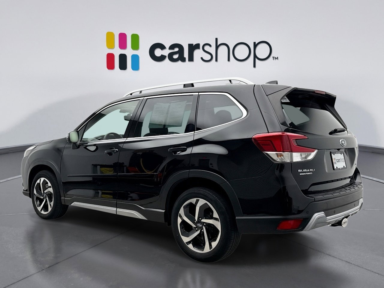 Used 2022 Subaru Forester Touring image 3