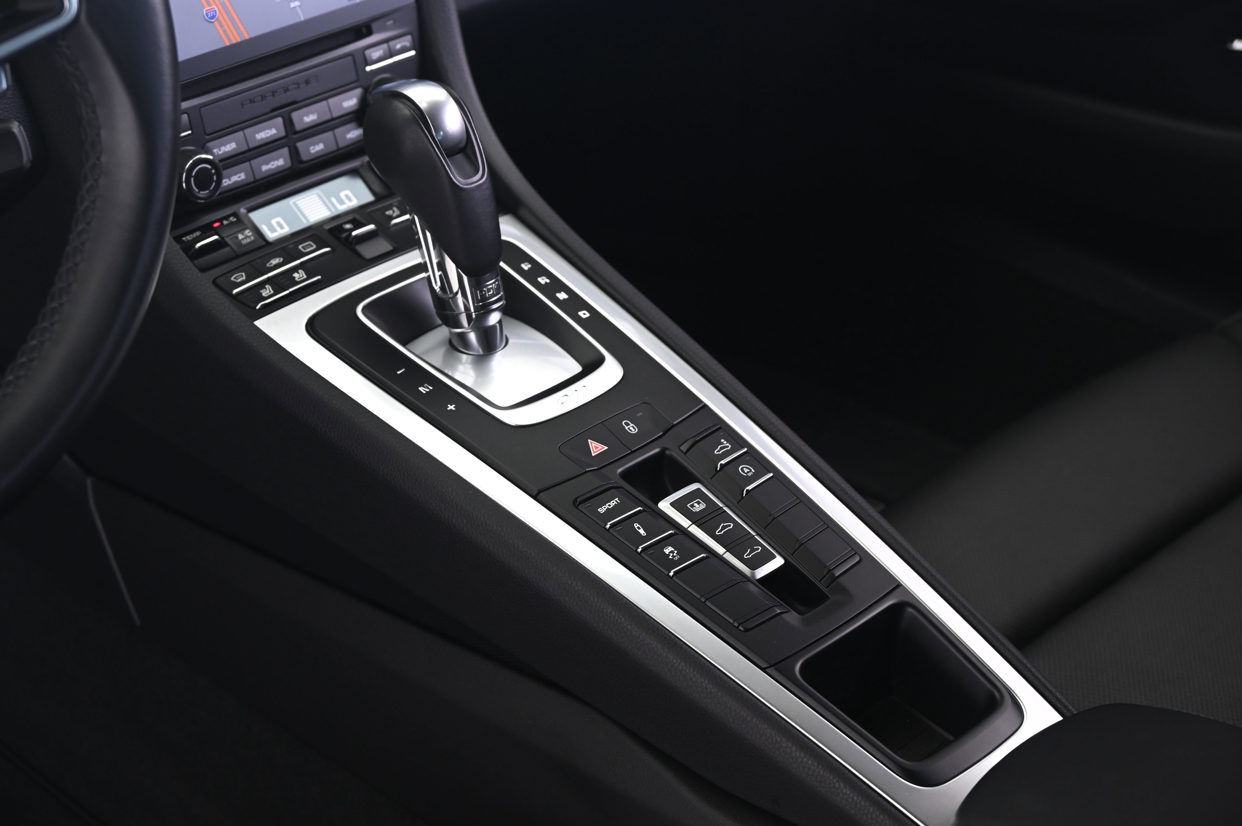 Certified 2019 Porsche 911 Carrera RWD image 29