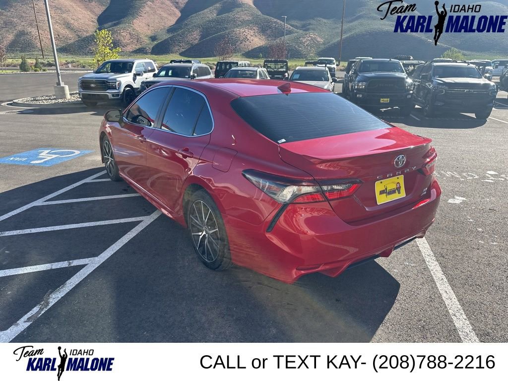 Used 2023 Toyota Camry SE AWD/4WD image 2