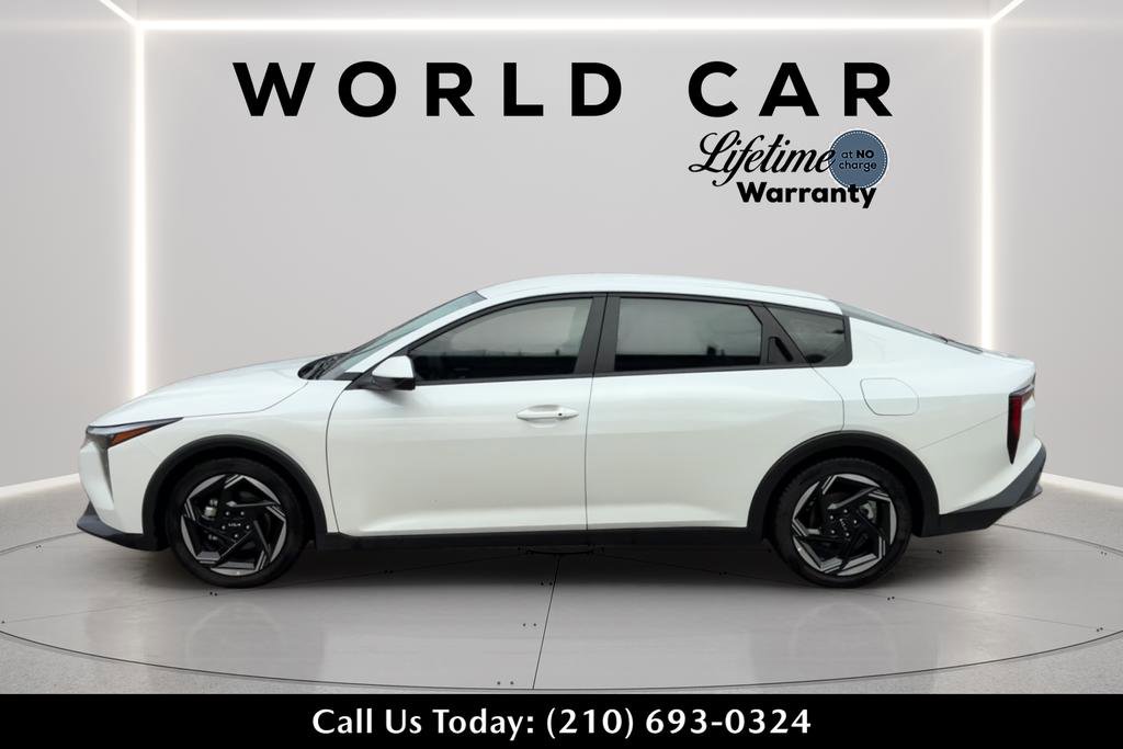 Certified 2025 Kia K4 EX image 6