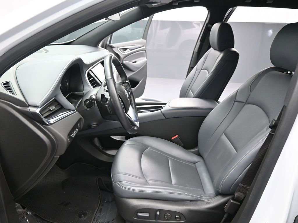 Used 2024 Buick Enclave Premium image 10
