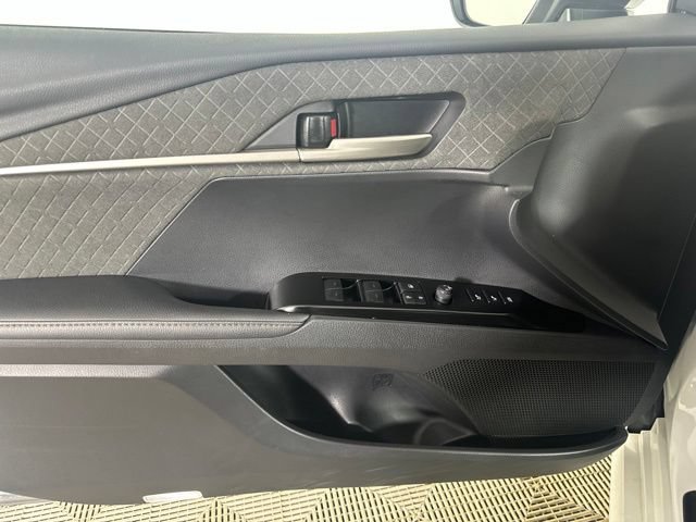 Used 2025 Toyota Camry XLE w/ Premium Plus Package AWD/4WD image 12
