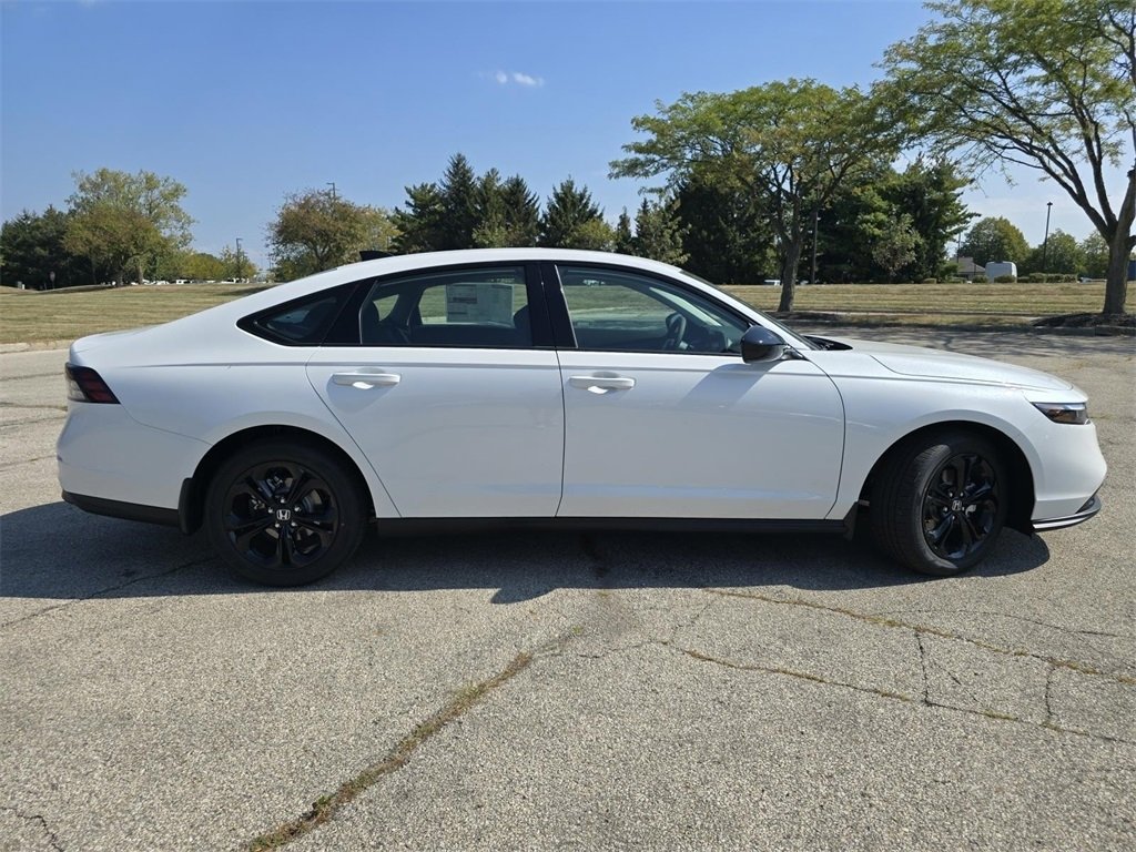 New 2025 Honda Accord SE image 17