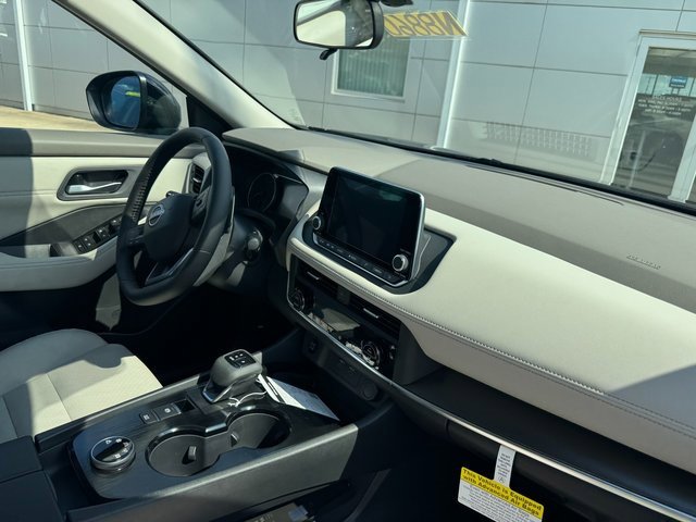 New 2026 Nissan Rogue SV image 5