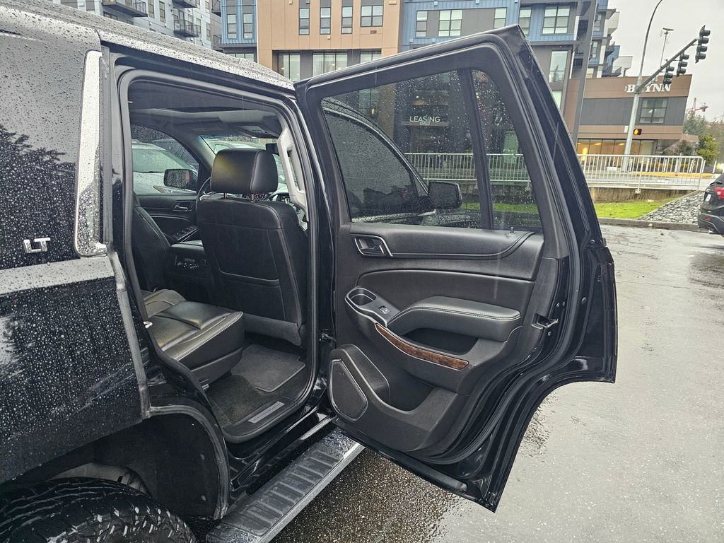 Used 2017 Chevrolet Tahoe LT w/ LT Signature Package image 26