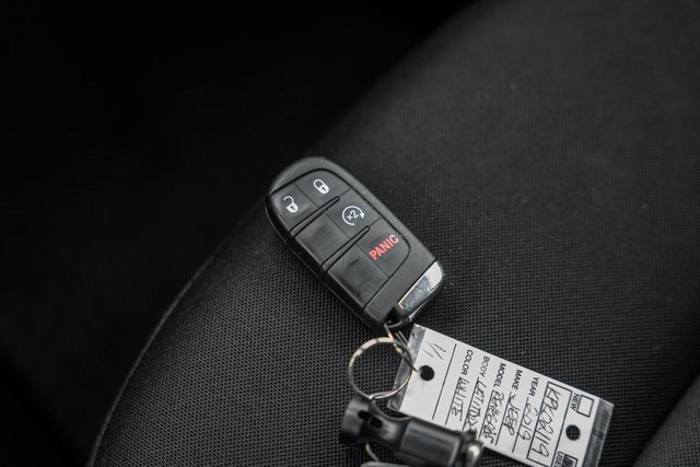 Used 2019 Jeep Renegade Latitude w/ Cold Weather Group image 49