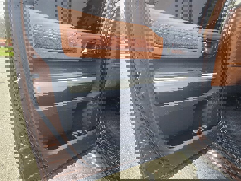 Used 2015 Toyota Tundra 1794 Edition image 9