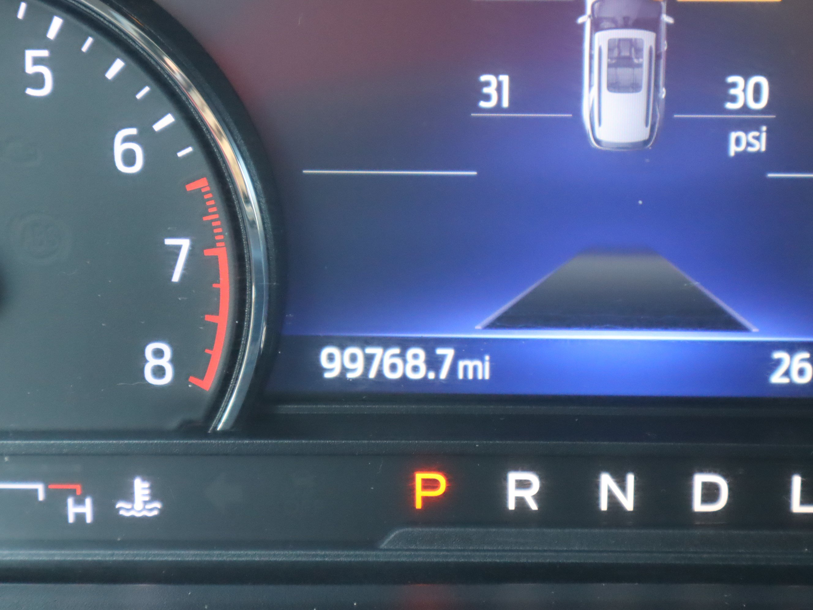 Used 2023 Ford Explorer XLT w/ Equipment Group 202A AWD/4WD image 24