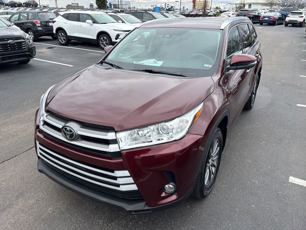 Used 2019 Toyota Highlander XLE image 6