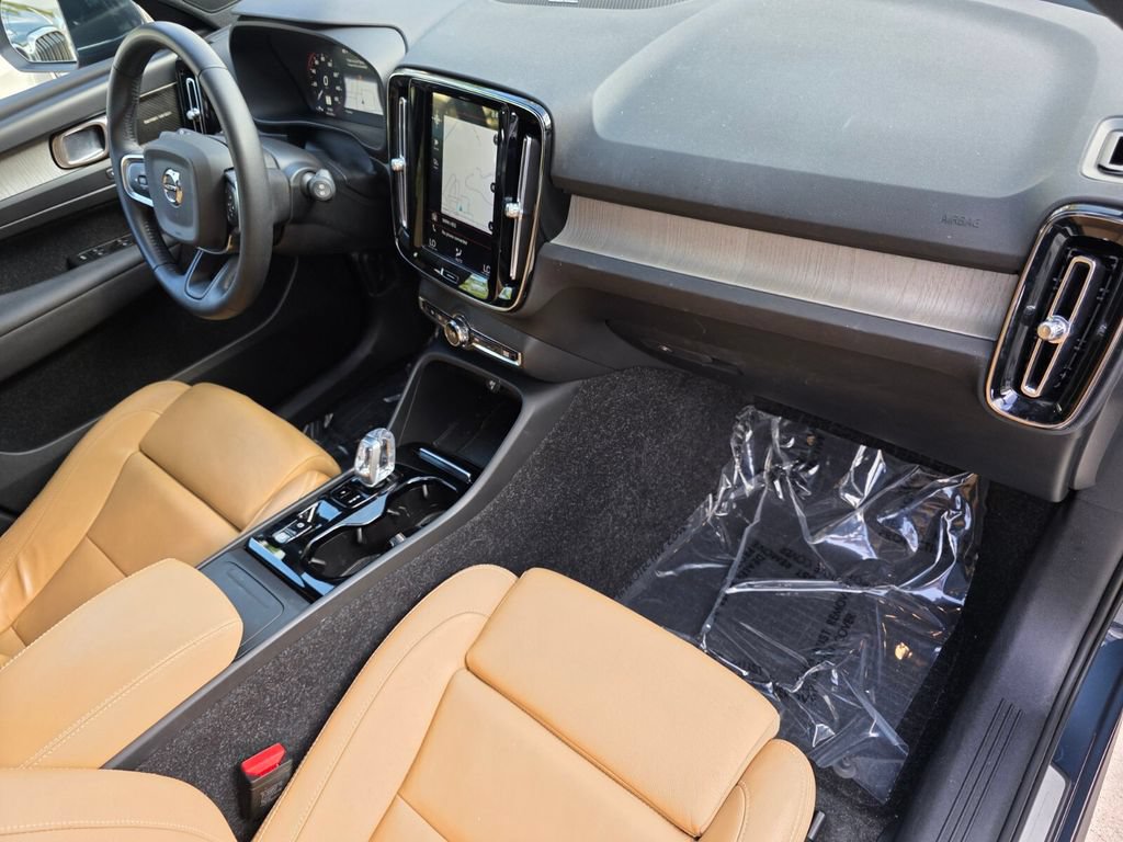 Used 2020 Volvo XC40 T5 Inscription w/ Protection Package Premier AWD/4WD image 29