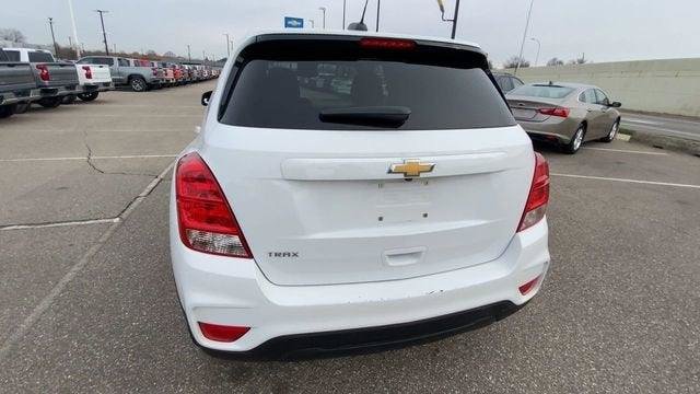 Used 2021 Chevrolet Trax LS w/ Tint and Cruise Package FWD image 11