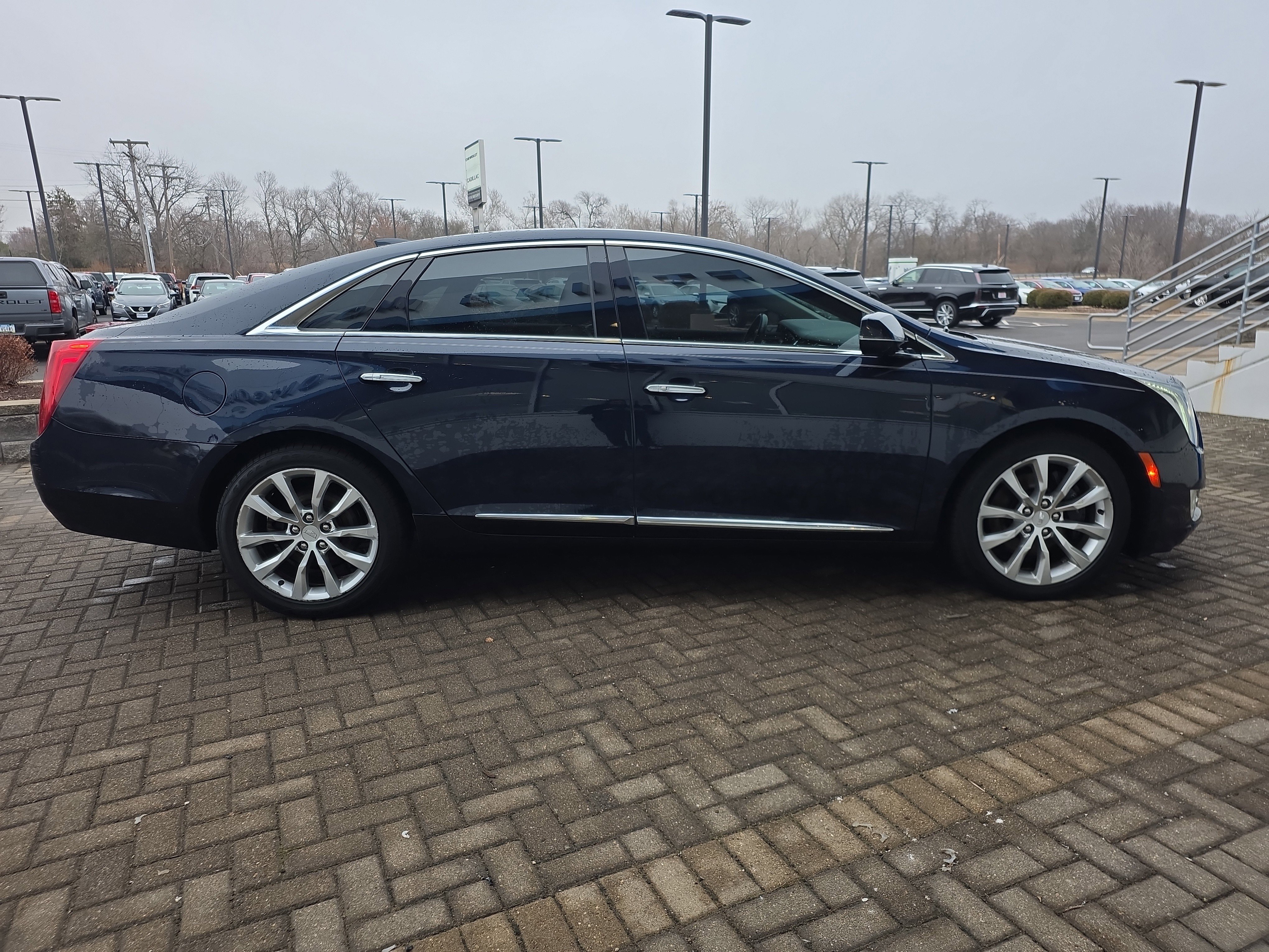 Used 2017 Cadillac XTS Luxury w/ Driver Awareness Package image 6