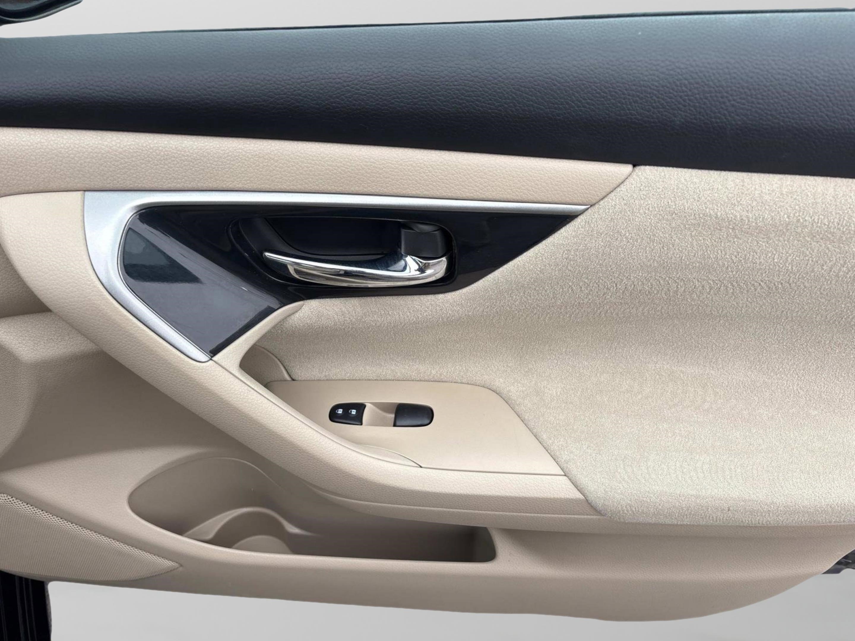 Used 2013 Nissan Altima 2.5 S image 20