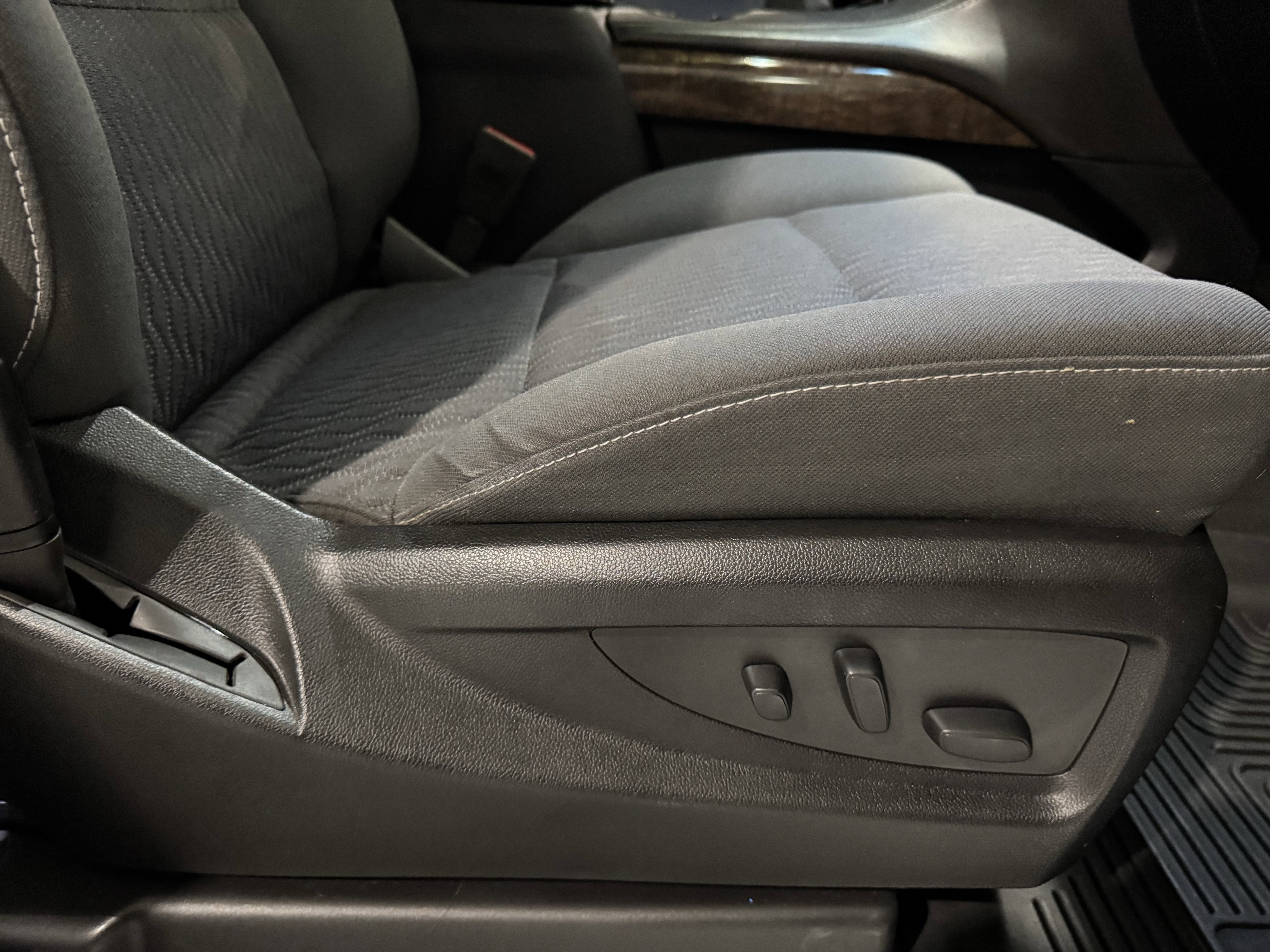 Used 2020 Chevrolet Tahoe LS image 37