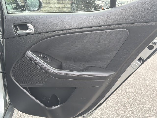Used 2015 Kia Optima EX FWD image 18