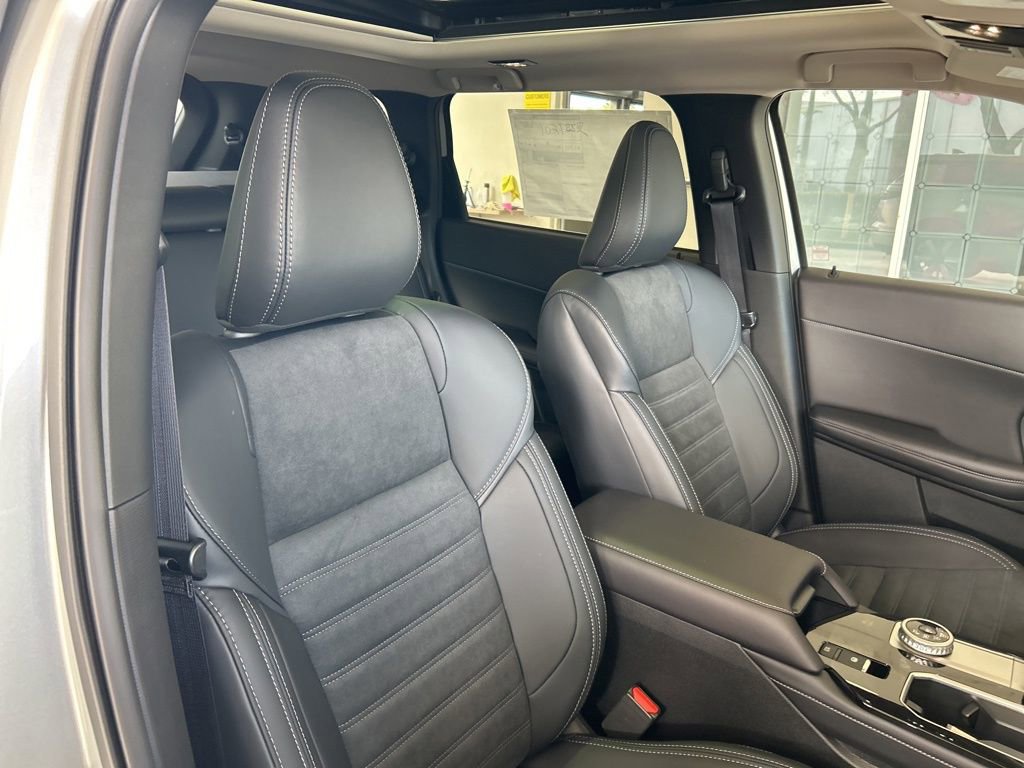 New 2026 Mitsubishi Outlander SE image 22