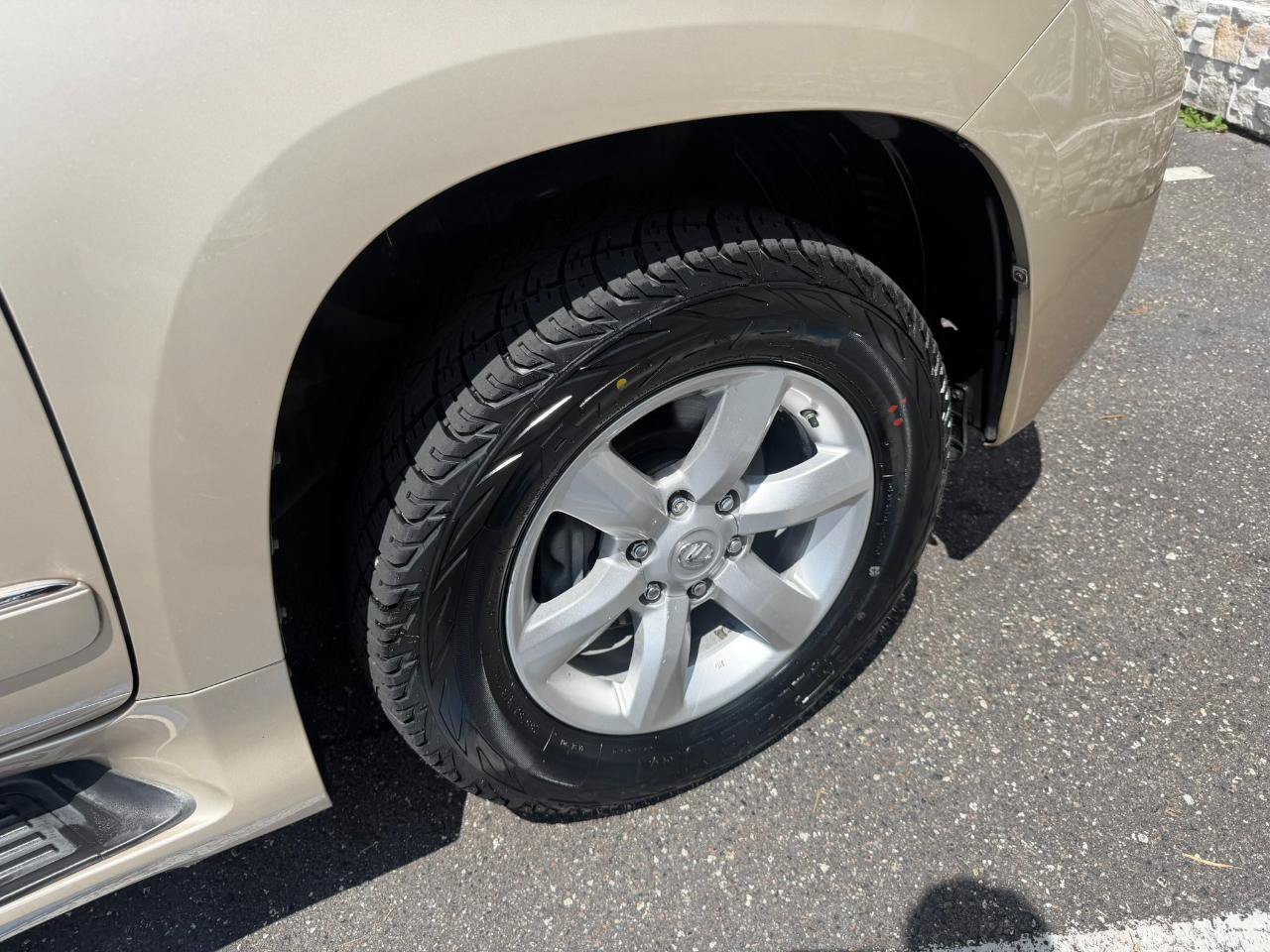 Used 2012 Lexus GX 460 w/ Comfort Plus Pkg AWD/4WD image 46