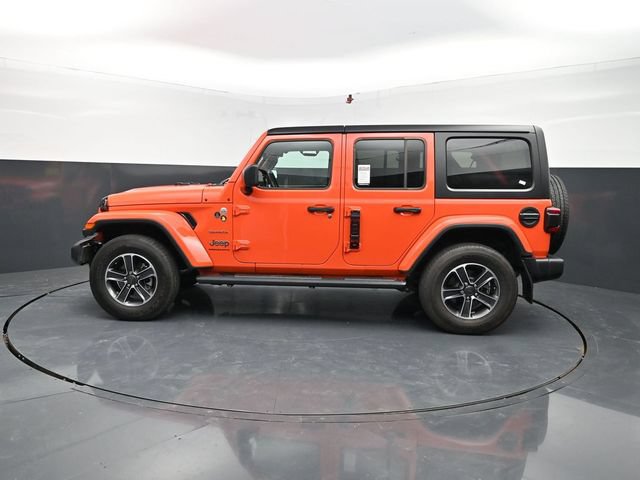 Used 2023 Jeep Wrangler Unlimited Sahara w/ LED Lighting Group AWD/4WD image 4