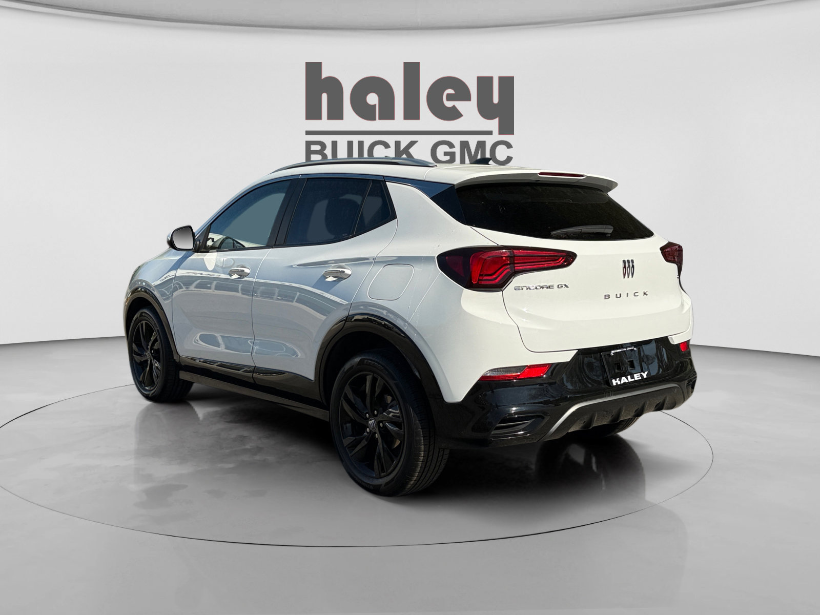 Used 2024 Buick Encore GX Sport Touring w/ Comfort Package image 3