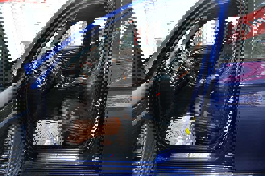 Used 2016 BMW 550i xDrive Sedan image 16