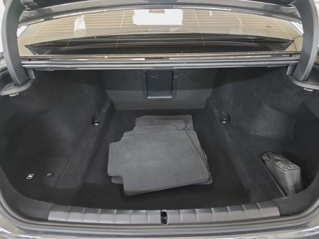 Certified 2023 BMW 740i w/ Parking Assistance Package image 30