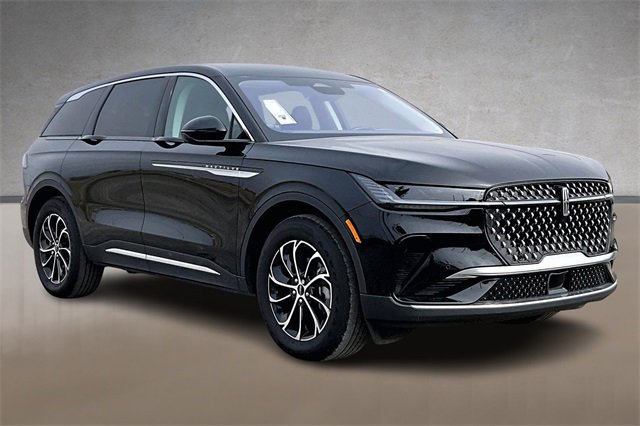 Used 2025 Lincoln Nautilus Premier image 10