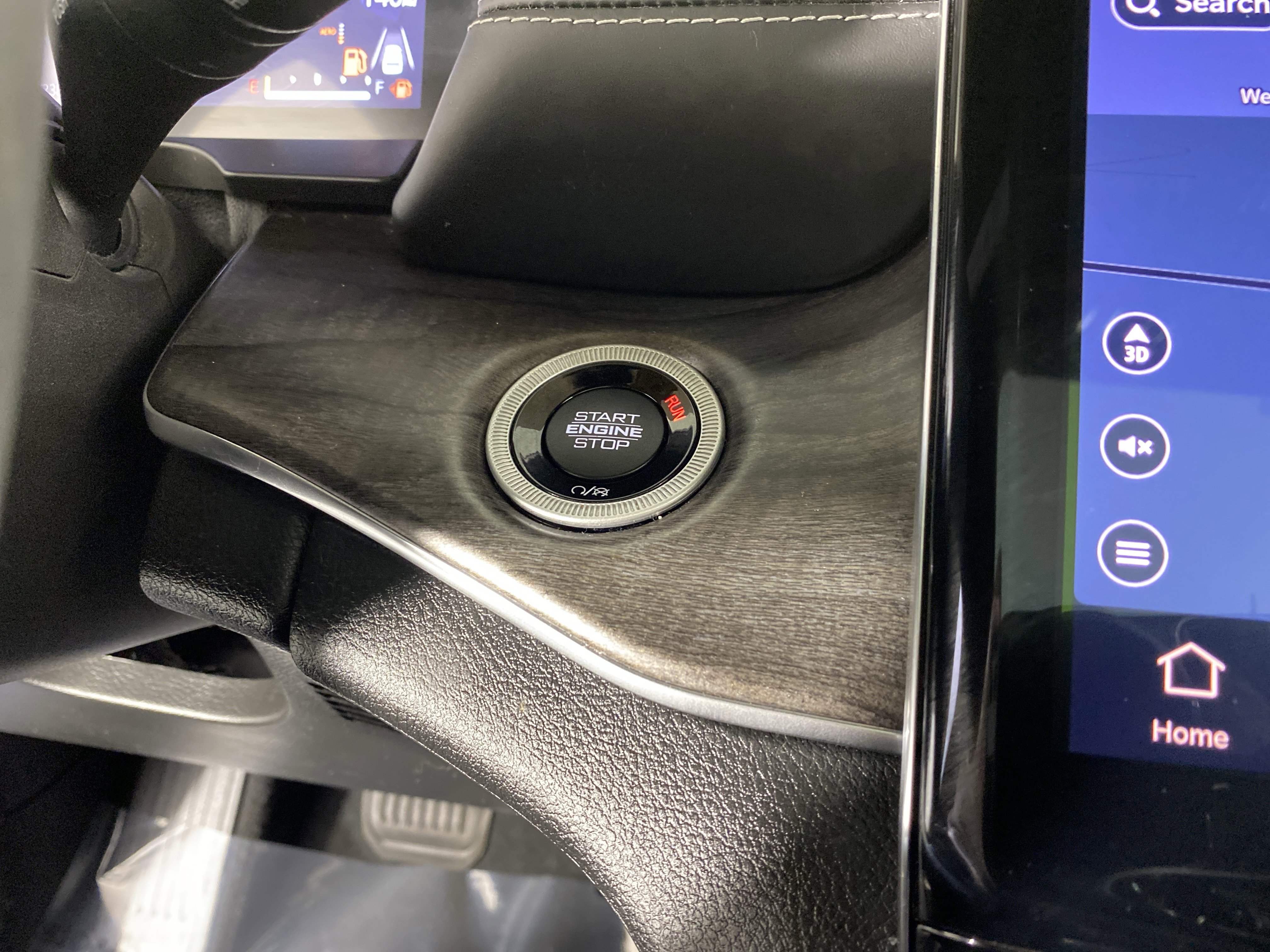 Used 2023 Jeep Grand Cherokee L Overland image 27