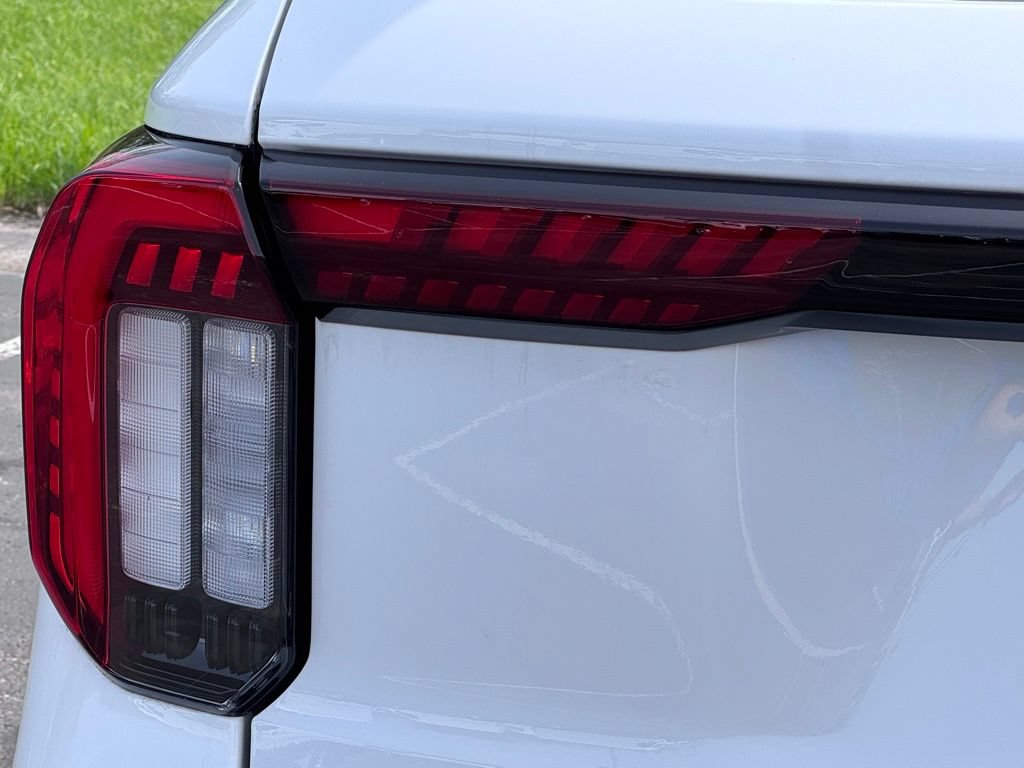 New 2026 Ford Explorer Active AWD/4WD image 11
