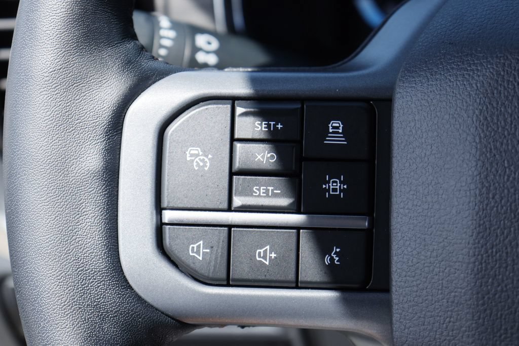 Used 2024 Ford F150 Lariat w/ FX4 Off-Road Package AWD/4WD image 7