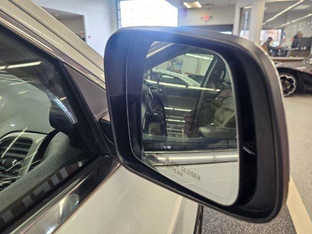 Used 2019 Jeep Grand Cherokee Limited AWD/4WD image 37