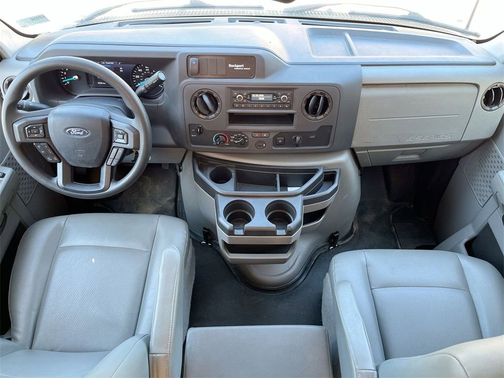 Used 2023 Ford E-450 and Econoline 450 Super Duty w/ Driver's Safety Package RWD image 25