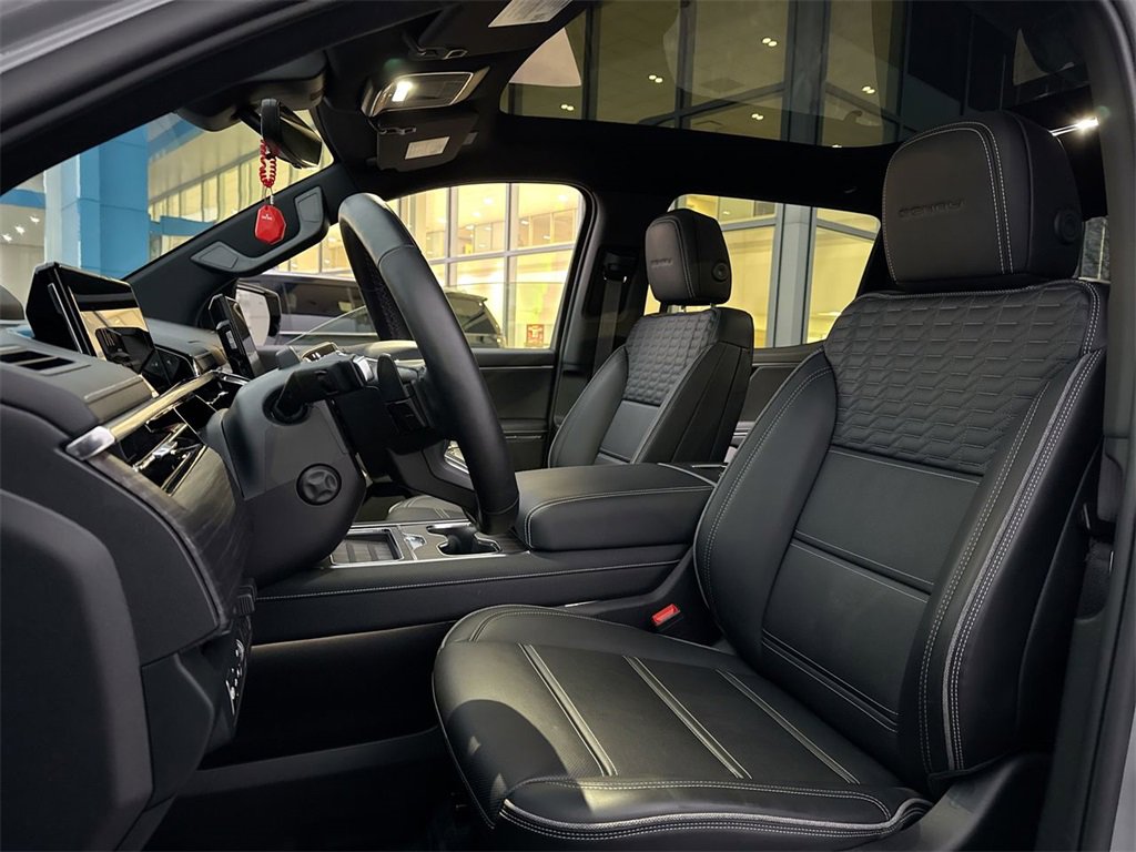 Used 2024 GMC Sierra EV Denali image 11