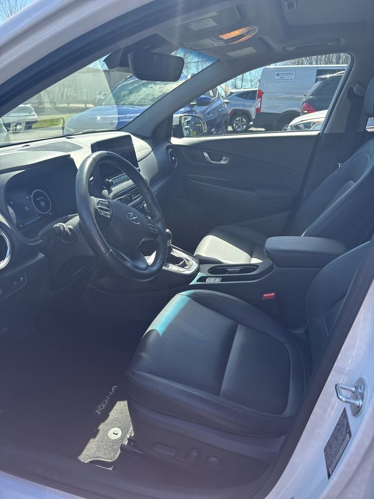 Certified 2023 Hyundai Kona Limited w/ Cargo Package image 9