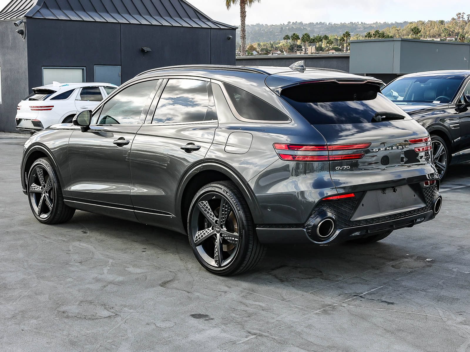 Used 2024 Genesis GV70 3.5T Sport w/ Sport Advanced Package AWD/4WD image 6